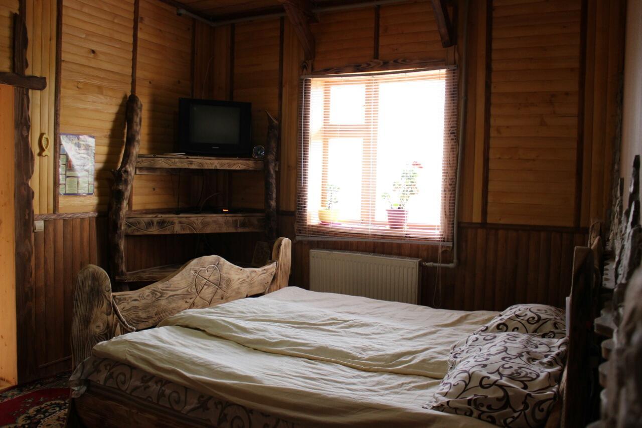 Skhovanka Dovbusha ミホヴォ エクステリア 写真